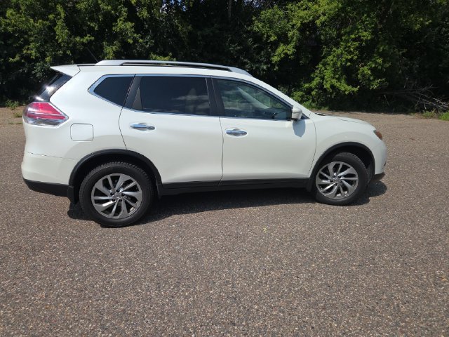 Used 2015 Nissan Rogue SL w/ SL Premium Package AWD/4WD image 17