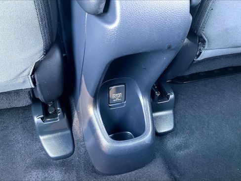 Used 2021 Honda HR-V Sport image 34