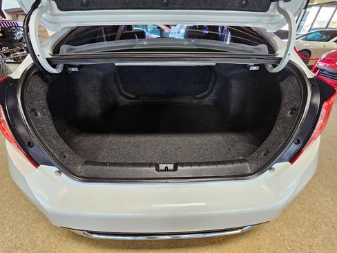 Used 2021 Honda Civic EX-L image 19