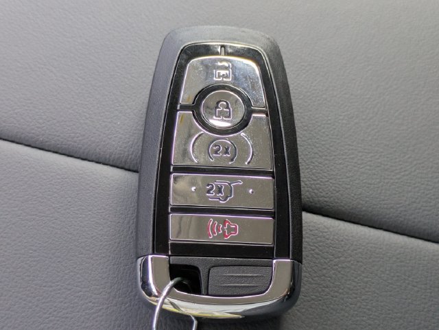 New 2026 Lincoln Nautilus Premier w/ Jet Appearance Package AWD/4WD image 28