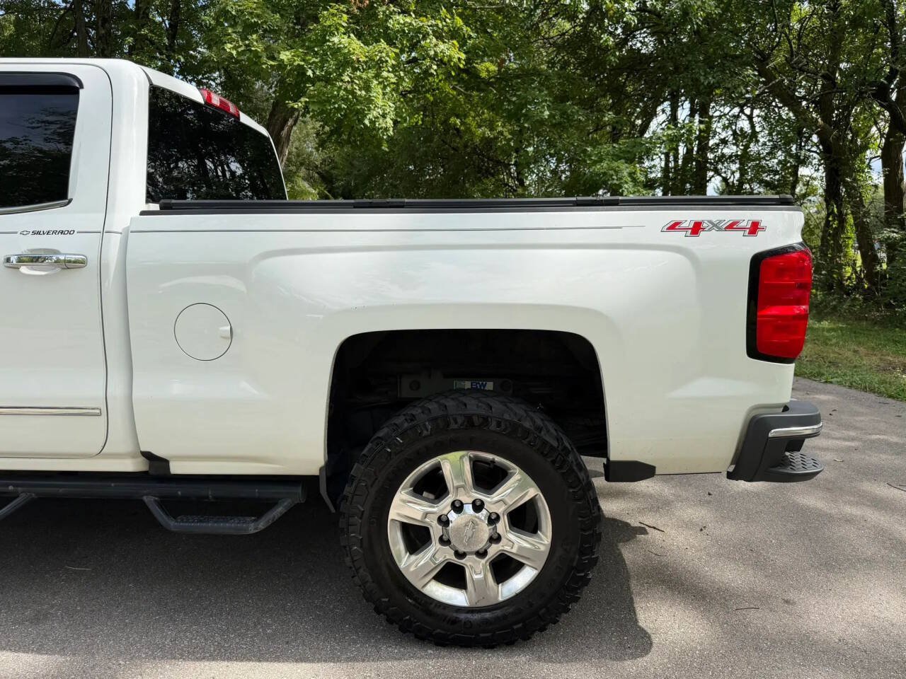 Used 2017 Chevrolet Silverado 2500 LTZ w/ Duramax Plus Package AWD/4WD image 59