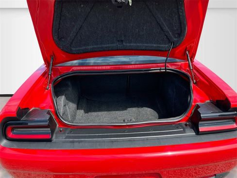 Used 2022 Dodge Challenger R/T image 23