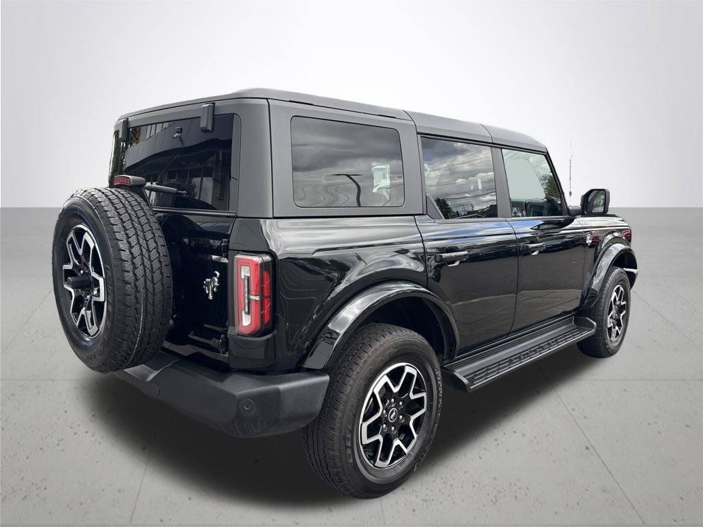 Used 2025 Ford Bronco Outer Banks AWD/4WD image 6