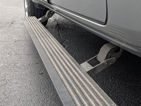 Used 2022 RAM 1500 Limited AWD/4WD image 40