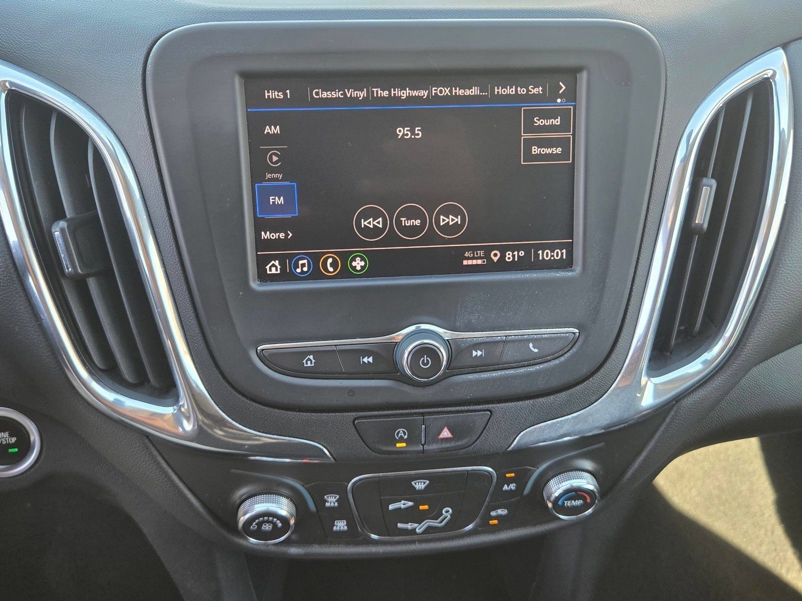 Used 2023 Chevrolet Equinox LT AWD/4WD image 20