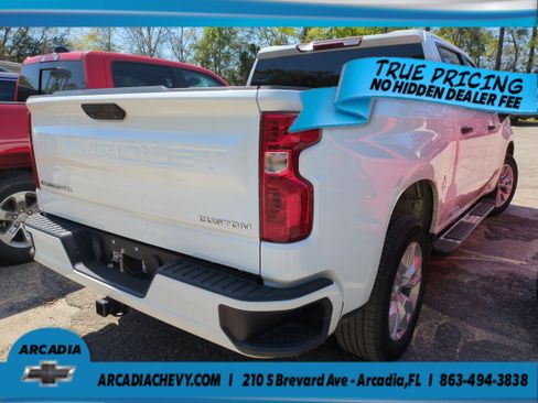 Certified 2022 Chevrolet Silverado 1500 Custom RWD image 5