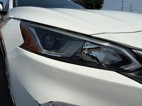 Used 2020 Nissan Altima 2.5 S FWD image 13