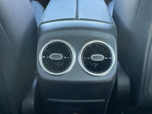 Used 2025 Mercedes-Benz CLA 250 image 24