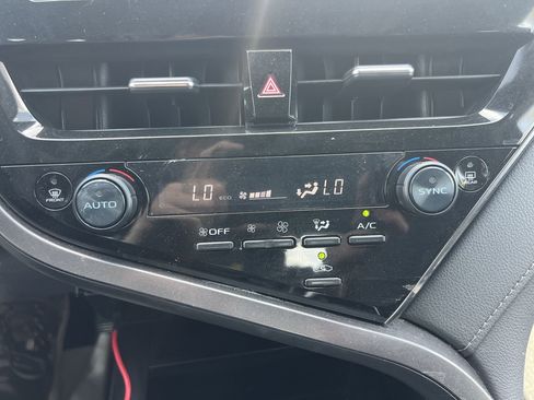 Used 2024 Toyota Camry LE FWD image 29