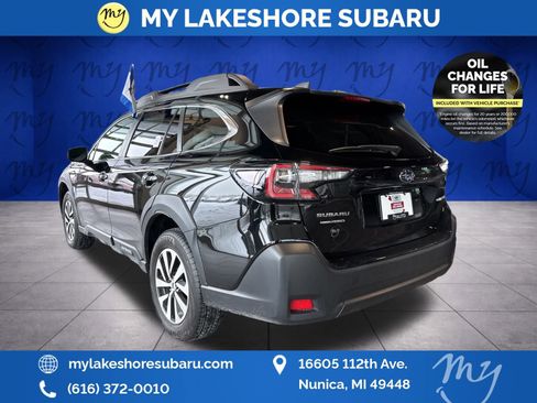 Certified 2025 Subaru Outback Premium image 8