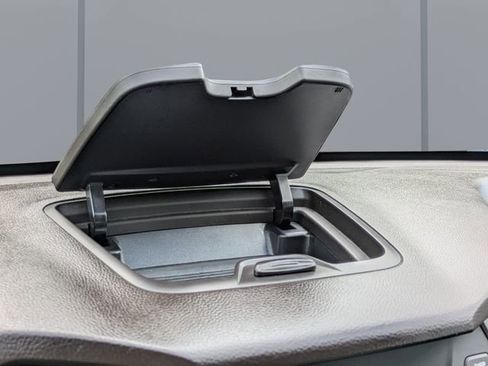Used 2014 Hyundai Santa Fe Sport FWD image 32