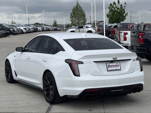 Used 2024 Cadillac CT5 V Blackwing w/ Driver Assist Package RWD image 4