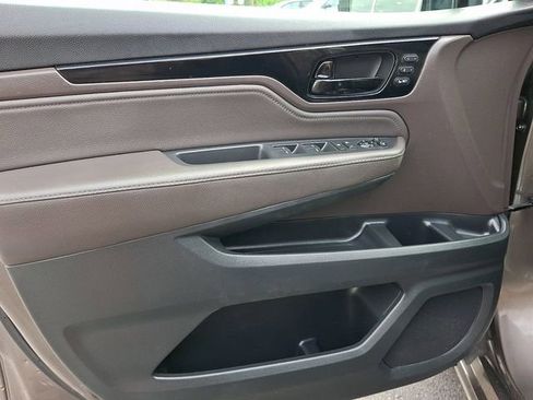 Used 2018 Honda Odyssey Elite image 14