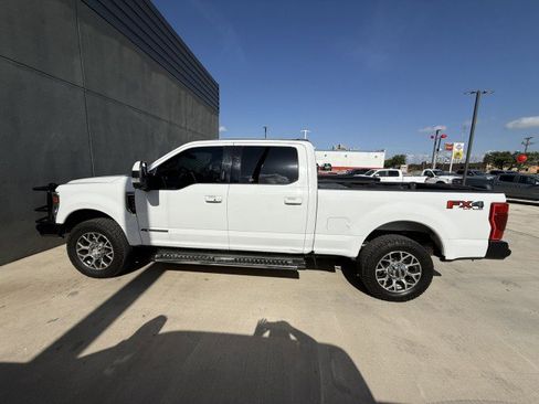 Used 2020 Ford F250 Lariat w/ Lariat Ultimate Package AWD/4WD image 3
