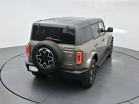 Used 2025 Ford Bronco Outer Banks image 57