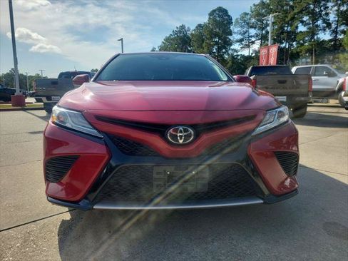 Certified 2020 Toyota Camry XSE FWD image 4
