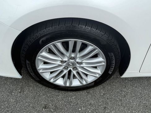 Used 2017 Lexus ES 350 w/ Premium Package FWD image 11
