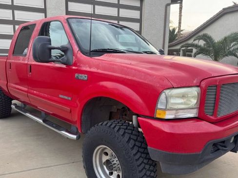 Used 2003 Ford F250 XLT AWD/4WD image 2