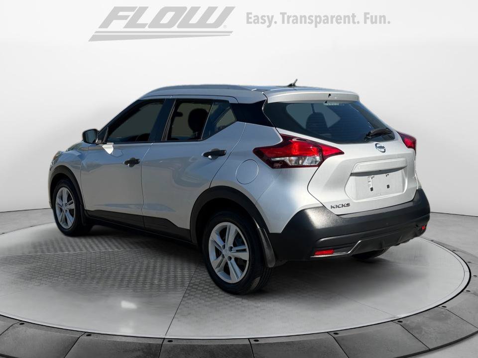 Used 2018 Nissan Kicks S FWD image 6