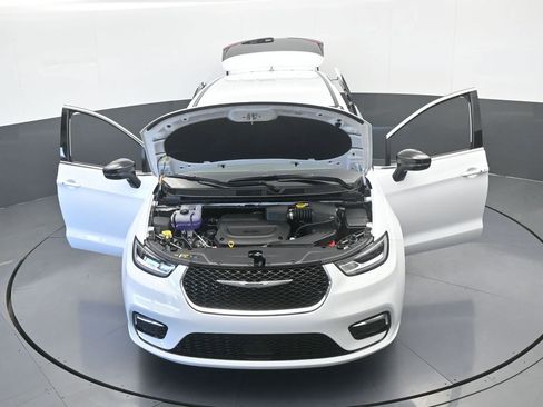 New 2026 Chrysler Pacifica Select image 69