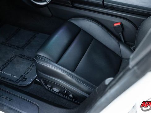 Used 2022 Porsche Taycan image 68