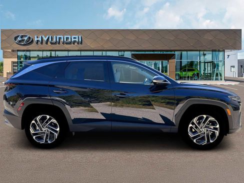 New 2026 Hyundai Tucson Limited AWD/4WD image 9