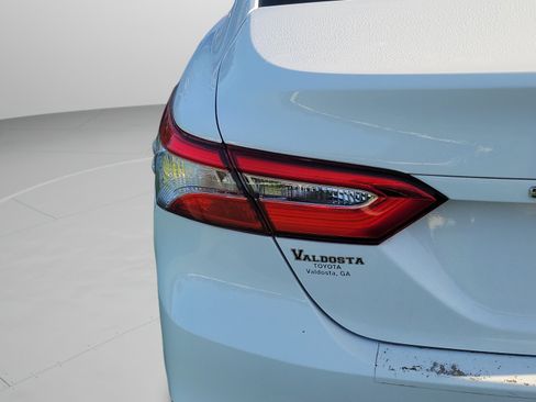 Used 2018 Toyota Camry LE w/ Convenience Package FWD image 24