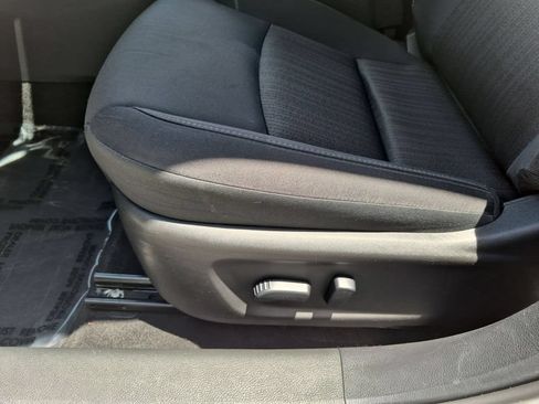 Used 2025 Nissan Altima 2.5 SV AWD/4WD image 14