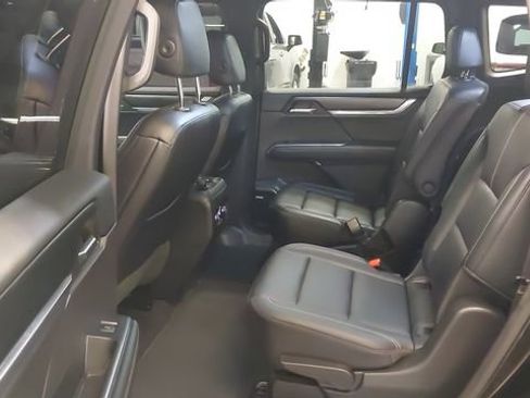 Used 2024 GMC Acadia Elevation AWD/4WD image 27