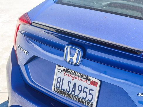 Used 2019 Honda Civic Sport image 8