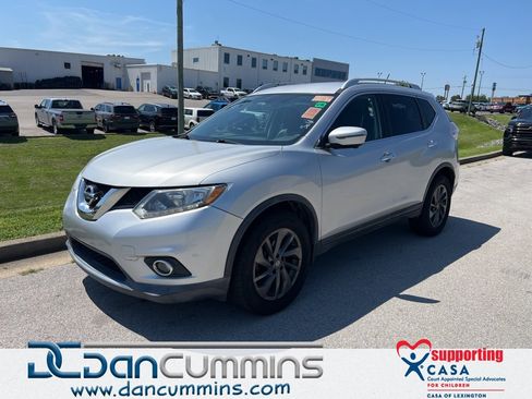 Used 2016 Nissan Rogue SL image 1