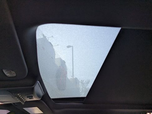 Certified 2022 Ford F250 Lariat w/ Lariat Ultimate Package image 20