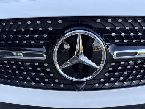 New 2026 Mercedes-Benz GLB 250 image 6