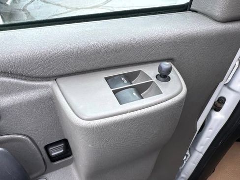 Used 2023 GMC Savana 2500 Extended w/ Driver Convenience Package RWD image 9