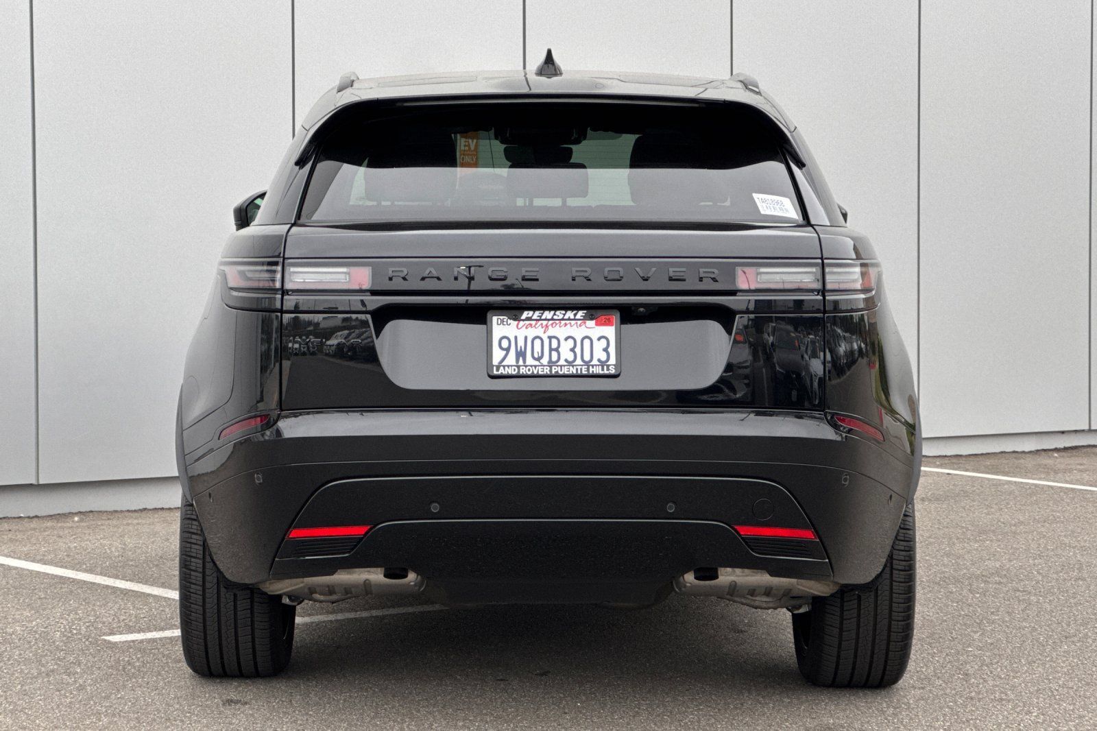 Certified 2026 Land Rover Range Rover Velar Dynamic SE AWD/4WD image 4
