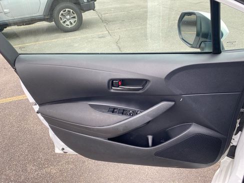 Used 2024 Toyota Corolla LE FWD image 19
