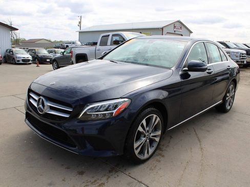 Used 2019 Mercedes-Benz C 300 4MATIC Sedan image 2