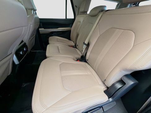 Used 2023 Ford Expedition Max Limited image 13