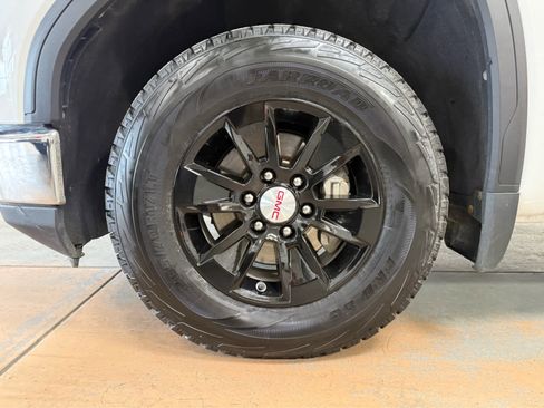 Used 2023 GMC Sierra 1500 SLE AWD/4WD image 8