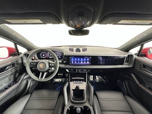 Certified 2026 Porsche Cayenne GTS AWD/4WD image 6