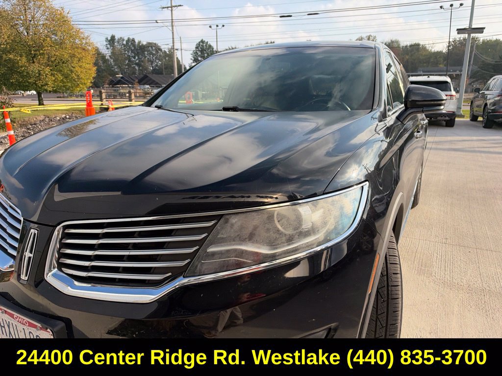 Used 2018 Lincoln MKX Select AWD/4WD image 3