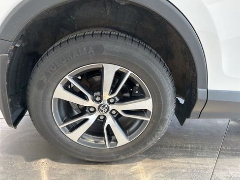 Used 2018 Toyota RAV4 XLE w/ Plus Extra Value Package image 20