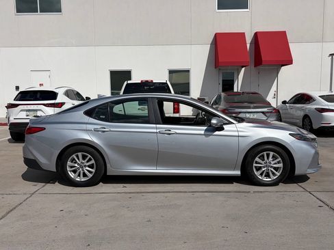 Used 2025 Toyota Camry LE FWD image 3