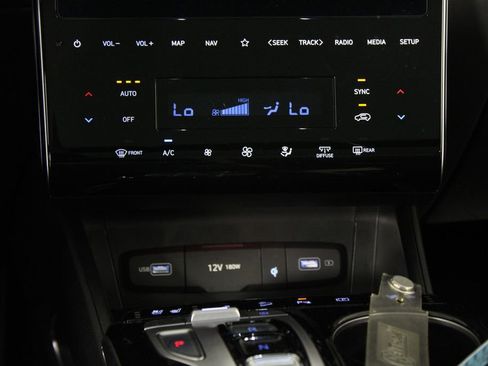 Certified 2024 Hyundai Tucson Limited FWD image 23