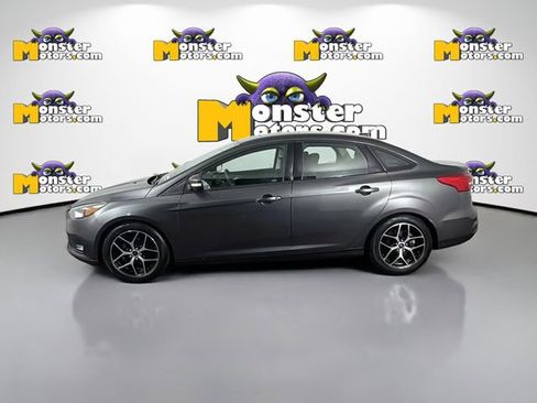 Used 2017 Ford Focus SEL image 8