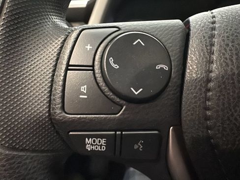 Used 2017 Toyota RAV4 LE w/ All Weather Liner Package AWD/4WD image 20