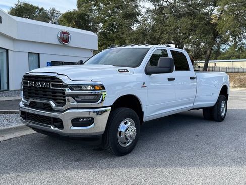 New 2026 RAM 3500 Tradesman w/ Chrome Appearance Group A AWD/4WD image 8