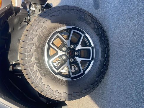 New 2025 Jeep Gladiator Rubicon image 8