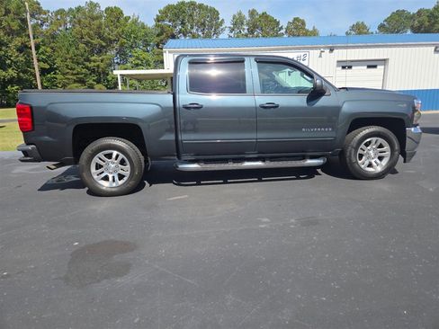 Used 2017 Chevrolet Silverado 1500 LT w/ All Star Edition image 3