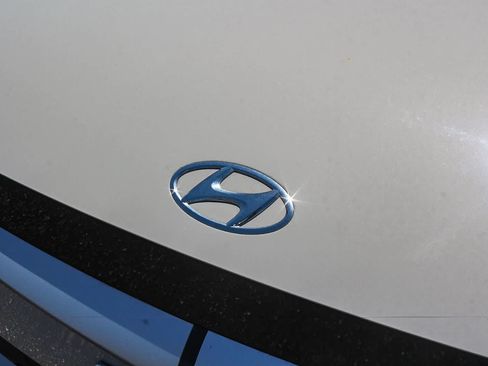 Used 2023 Hyundai Ioniq 5 SEL AWD/4WD image 14